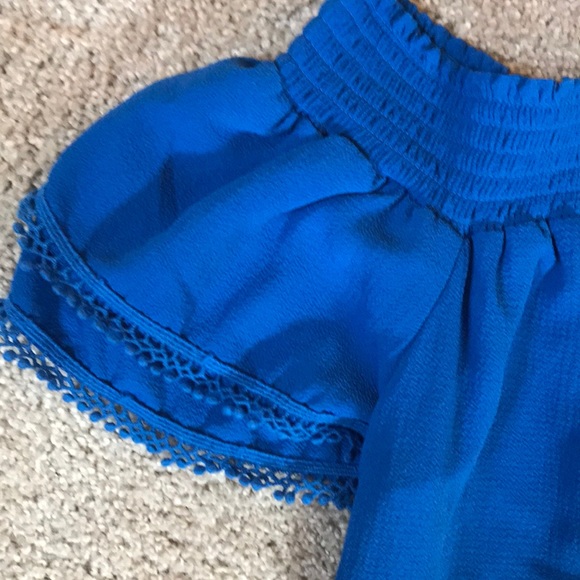 Blue dress - Picture 2 of 4